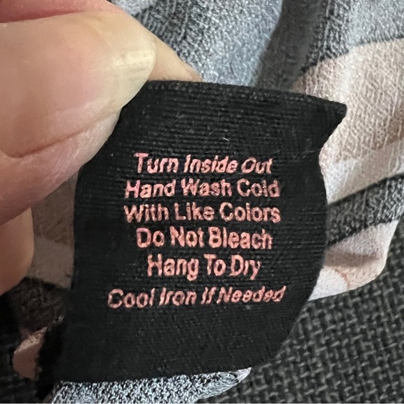 50th Street Women’s Short Sleeve Blouse Size LP in Excellent Condition - Picture 6 of 6